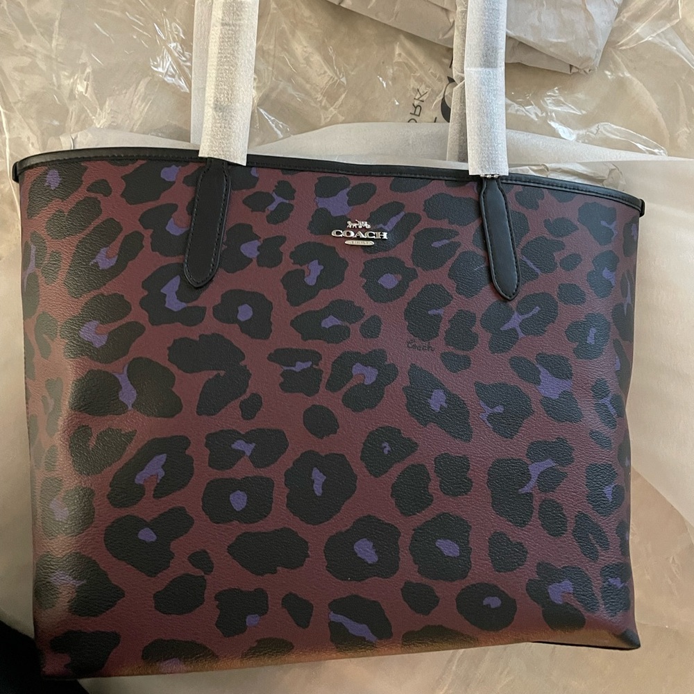 Coach NEW Leopard City Tote